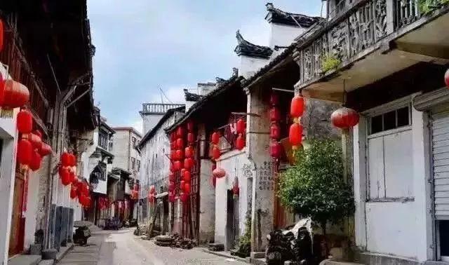 十岁的哥哥给四岁的妹妹该送什么礼物?-网上热点讨论平台